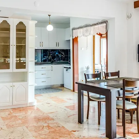 Duplex With Terrace Near Beaches In